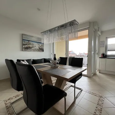 Apartament Maj Premium 4 Sterne - Neu Renoviert